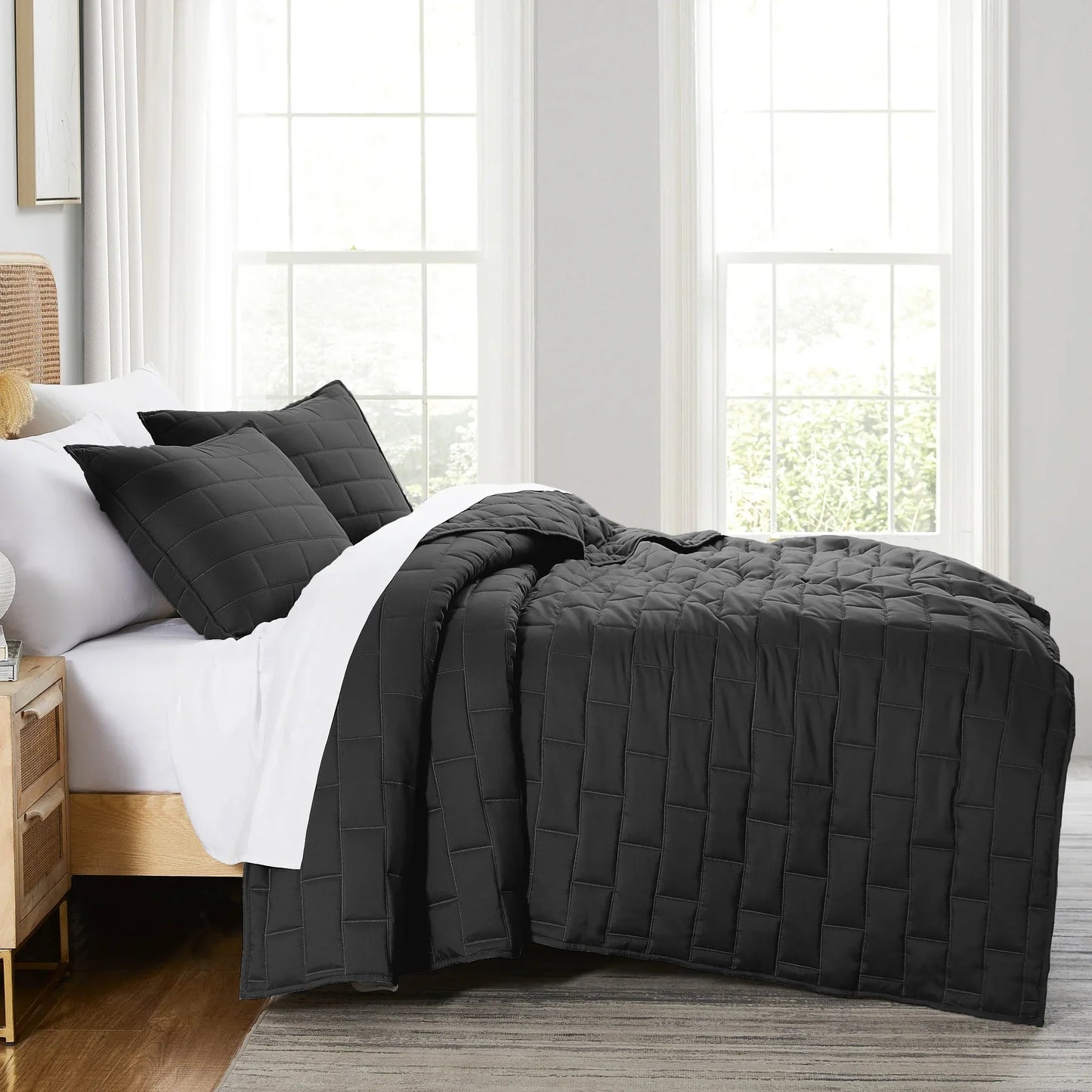 Subway Tile Luxe Quilt Set, Black